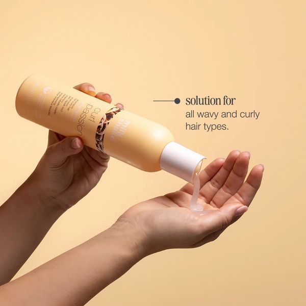 Шампунь для кучерявого волосся milk shake curl passion shampoo чіткі локони без пухнастості 300 мл 8032274104476 фото
