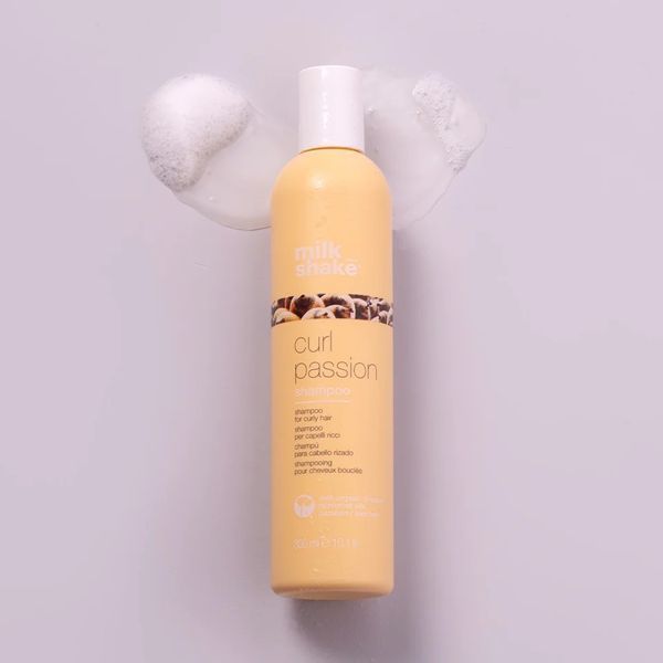 Шампунь для кучерявого волосся milk shake curl passion shampoo чіткі локони без пухнастості 300 мл 8032274104476 фото