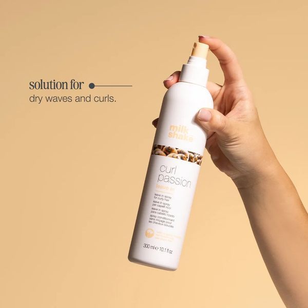 Несмываемый кондиционер-спрей milk shake Curl Passion Leave-In для мягкости и упругости локонов перед сушкой 300 мл 8032274105565 фото