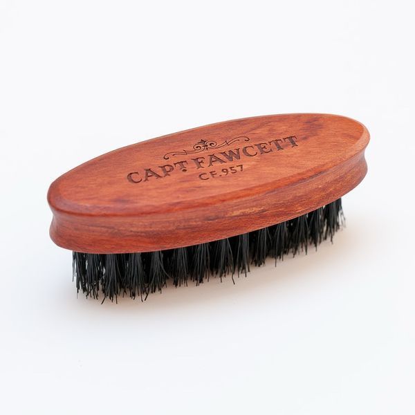 Щетка для бороды из щетины дикого кабана Capitan Fawcett WILD BOAR - Moustache Brush F5569 фото